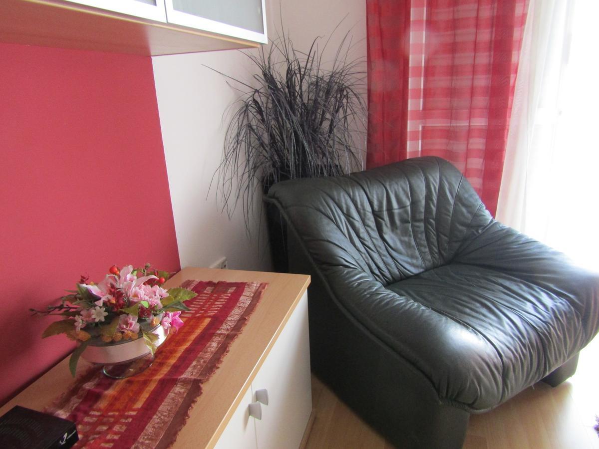 M.M. Home Apartman Gyor Bagian luar foto